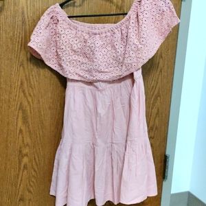 Off-shoulder dress with cutwork